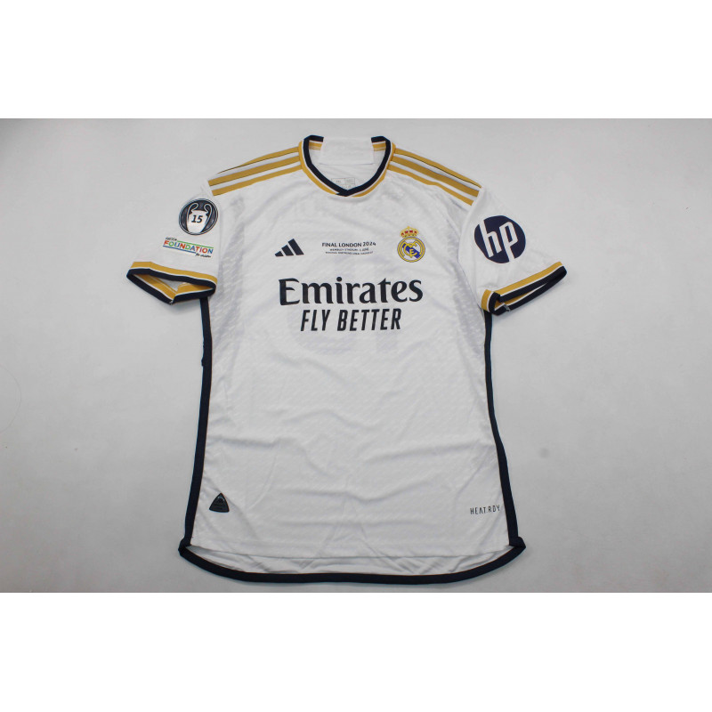 Real Madrid Player Version Especial Champions 15