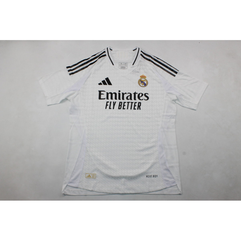 Real Madrid Player Version Local 24-25 Real Madrid Player Version Local 24-25