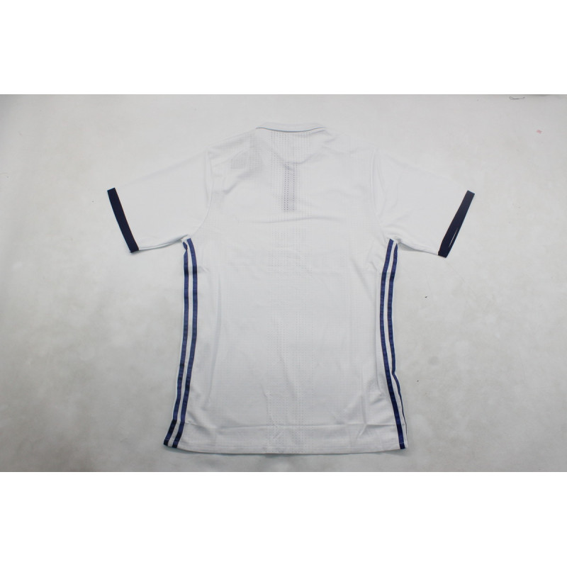 Real Madrid Retro Player Version Local 16-17