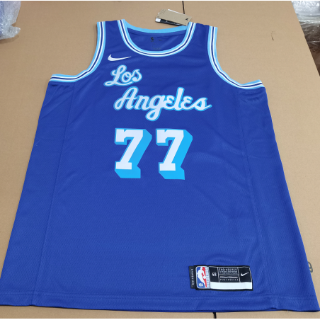 NBA Lakers DONCIC 77