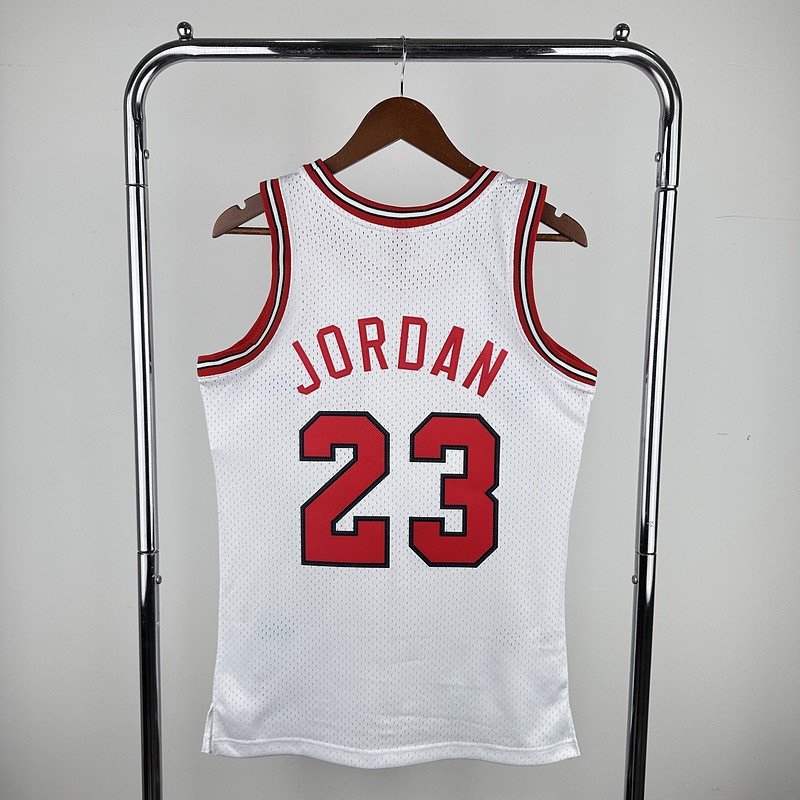 NBA Chicago Bulls retro 1984-1985 JORDAN 23