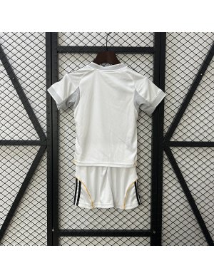 Real Madrid Kids local 25-26