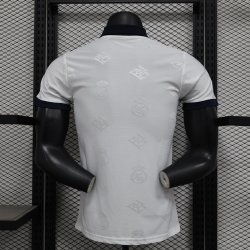 Real Madrid edición especial 25-26 player version
